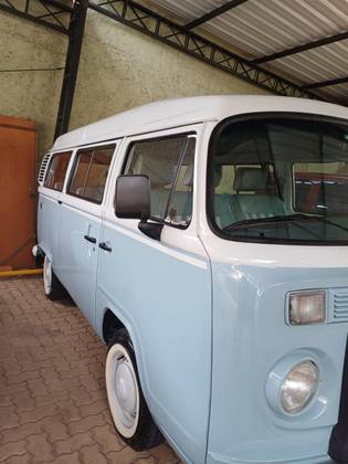 VOLKSWAGEN KOMBI 1.4 LAST EDITION 8V FLEX 4P MANUAL VOLKSWAGEN KOMBI 1.4 LAST EDITION 8V FLEX 4P MANUAL
